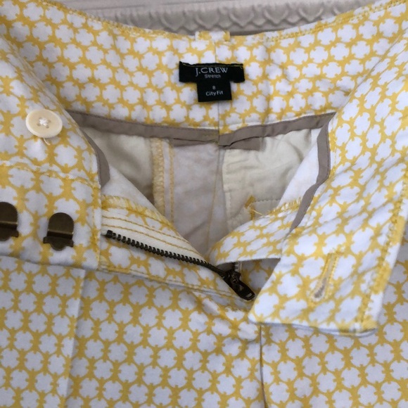 J. Crew City Fit Stretch Pant Yellow Print Sz. 8 - Picture 3 of 5